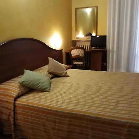 Cavour 2* ורונה
