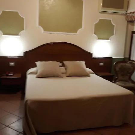 Cavour Otel