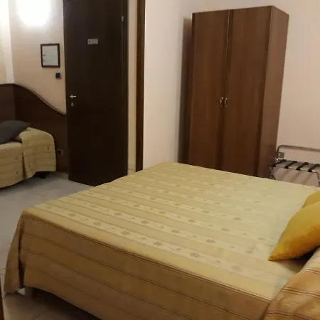 Cavour Hotel 2*